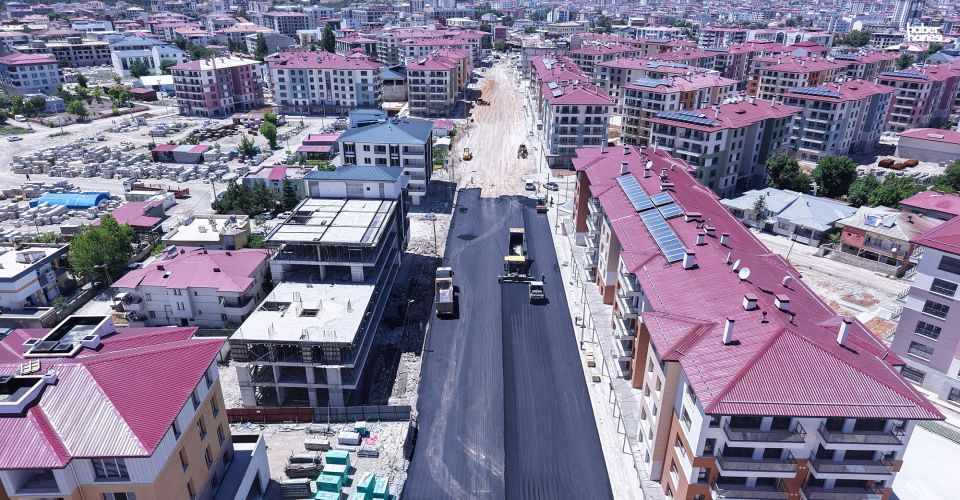 Kahramanmaraş Büyükşehir, Elbistan Hacı Esat Efendi Caddesi’nde Kapsamlı Dönüşümü Başlattı