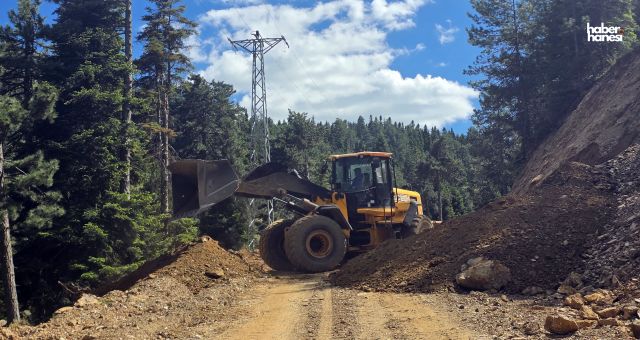 Kahramanmaraş Büyükşehir, Göksun’da Yol Yatırımlarını Artırarak Sürdürüyor