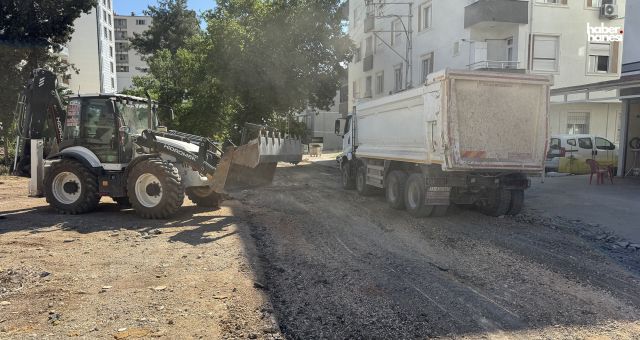 Kahramanmaraş Büyükşehir, Pazarcık’ta Asfalt Seferberliğine Start Verdi