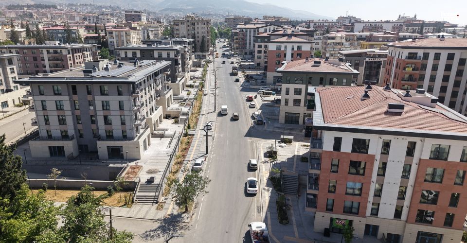 Kahramanmaraş Büyükşehir, Zübeyde Hanım’da Son Kat Asfalta Geçiyor