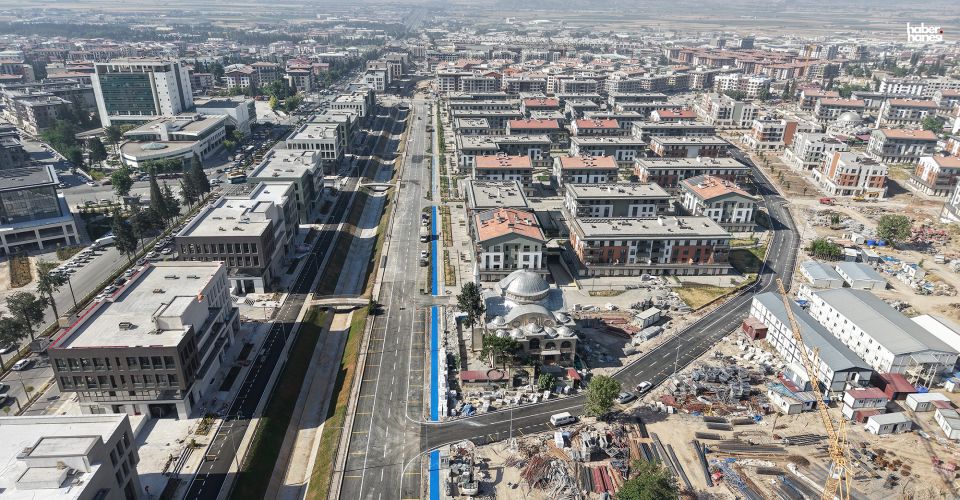 Kahramanmaraş Büyükşehir’den Azerbaycan Mahallesi’nde Asfalt Çalışması