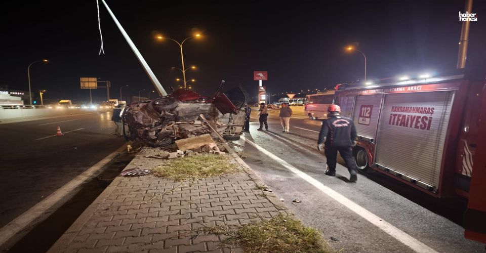 Kahramanmaraş’ta Ağcalı Kavşağı’nda Korkutan Kaza! Hurdaya Dönen Otomobilden Yaralı Kurtarıldı