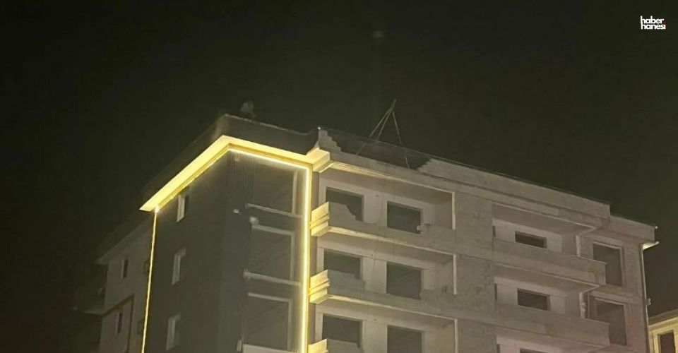 Kahramanmaraş’ta Endişe Dolu Anlar: Çatıdaki Şahıs Ekipleri Harekete Geçirdi!