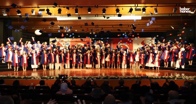 SANKO Üniversitesi’nde Mezuniyet Coşkusu: 81 Genç Hekim Mesleğe İlk Adımını Attı