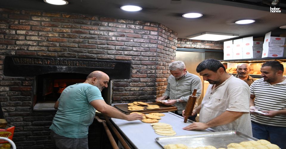 Başkan Görgel, Kapalı Çarşı’da Esnaf ve Vatandaşlarla Bir Araya Geldi
