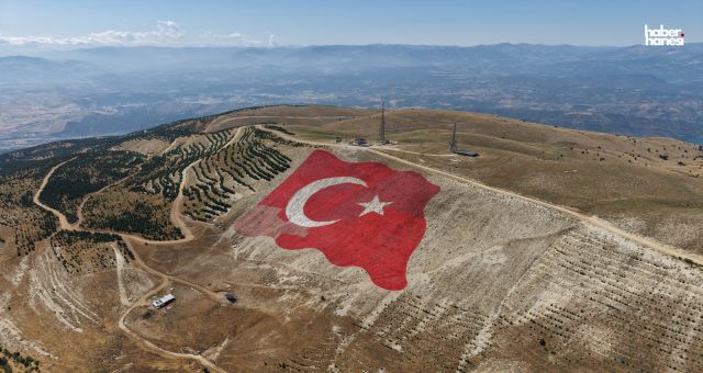 Dünyanın en büyük Türk Bayrağı, yeniden ilk günkü görkemine kavuştu