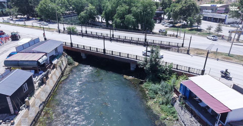Elbistan’daki Köprüler Kahramanmaraş Büyükşehir’in Dokunuşuyla Yenileniyor