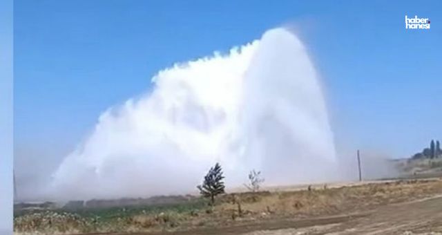 Kahramanmaraş Afşin'de Ana Sulama Hattı Üçüncü Kez Patladı! Tonlarca Su Çevreye Yayıldı
