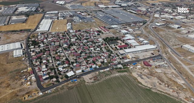 Kahramanmaraş Büyükşehir, Dulkadiroğlu Gençosman’da Asfalt Mesaisini Sürdürüyor