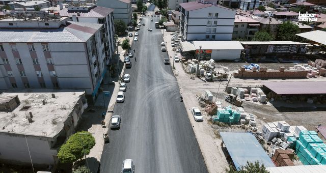 Kahramanmaraş Büyükşehir, Elbistan Söğütlü Caddesi’ni Modern Görünümüne Kavuşturuyo