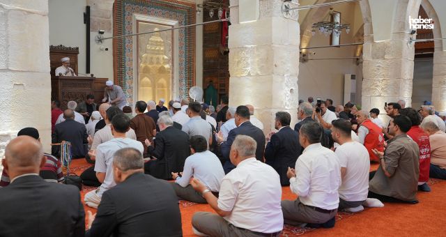 Kahramanmaraş'ta 15 Temmuz Şehitleri İçin Camilerde Dualar Yükseldi