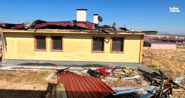 Kahramanmaraş’ta Evin Çatısında Yangın Paniği