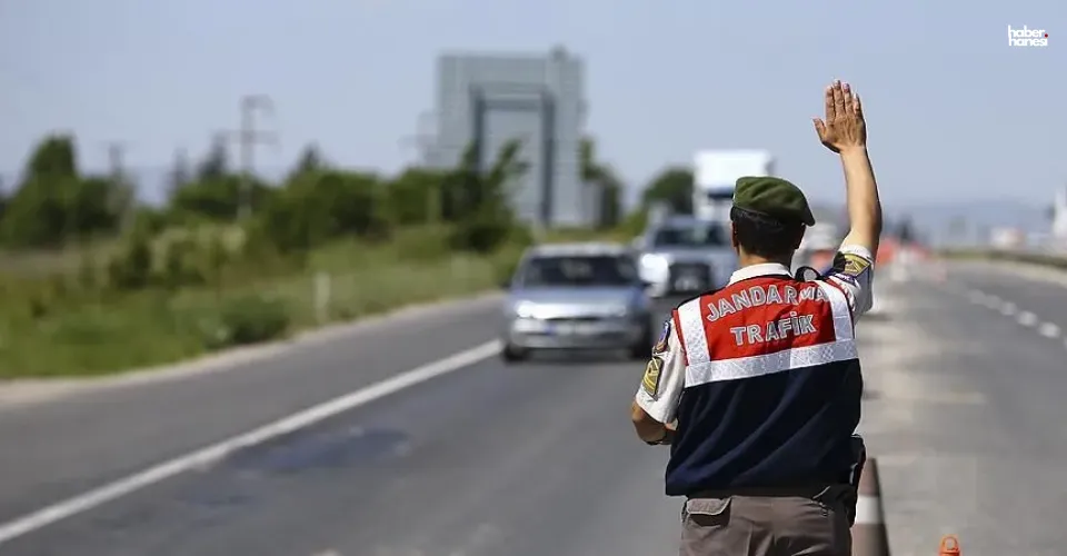 Kahramanmaraş'ta Jandarma Havalandı! TAG Otoyolu'nda Sıkı Trafik Denetimi