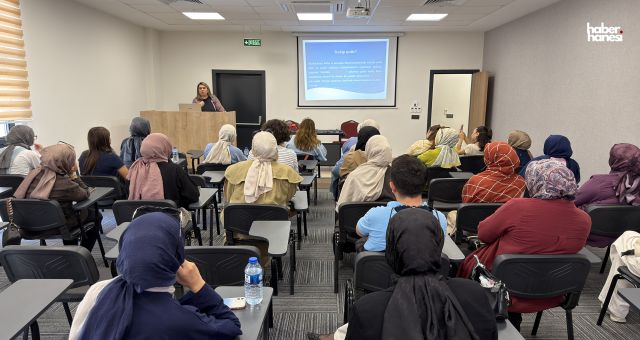 Pusula Maraş'tan Gençlere Tezhip Atölyesi! Geleneksel Sanatla Buluştular