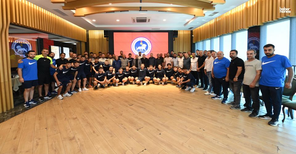 Başkan Görgel, İstiklalspor Yönetimi ve Futbolcularıyla Bir Araya Geldi
