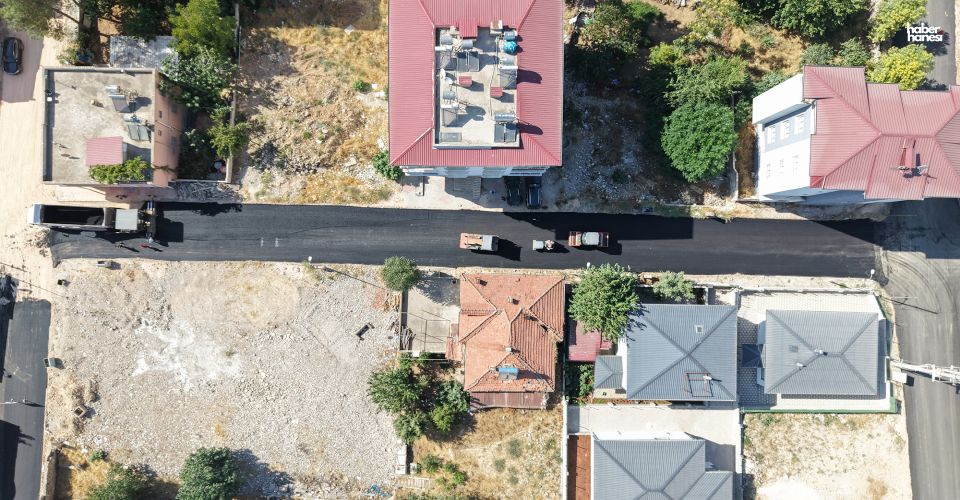 Kahramanmaraş Büyükşehir Belediyesi Pazarcık'ta Yolları Baştan Sona Yeniliyor