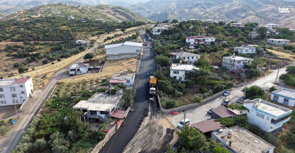 Kahramanmaraş Büyükşehir, Onikişubat Kırsalında Yol Yatırımlarını Artırarak Sürdürüyor