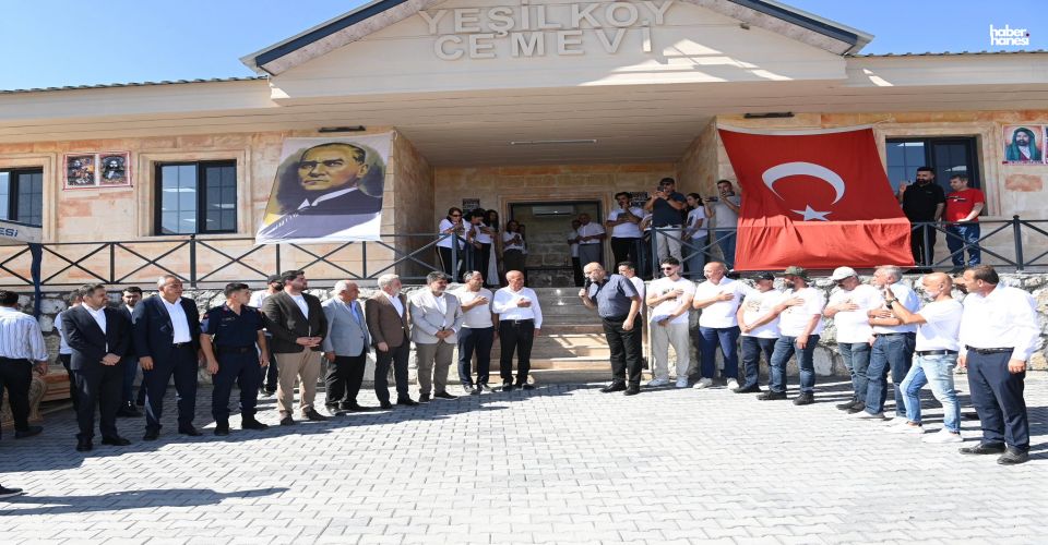 Kahramanmaraş Büyükşehir’den Göksun Yeşilköy’de 3 Milyonluk Sıcak Asfalt Yatırımı