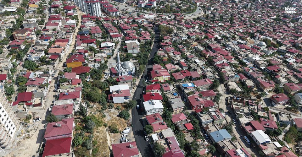 Kahramanmaraş Büyükşehir’in Asfalt Mesaisi Sokak Sokak, Cadde Cadde Devam Ediyor