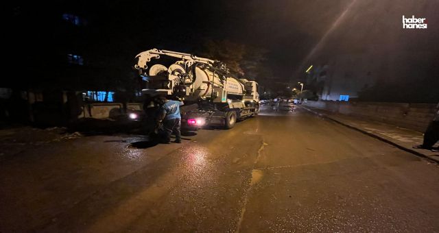 Kahramanmaraş’ta KASKİ ekipleri yağış sonrası gece gündüz sahada