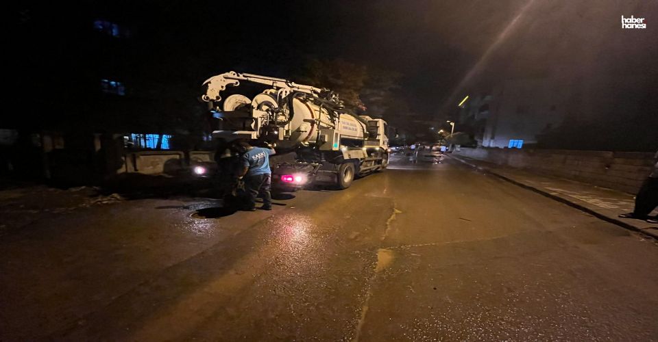 Kahramanmaraş’ta KASKİ ekipleri yağış sonrası gece gündüz sahada
