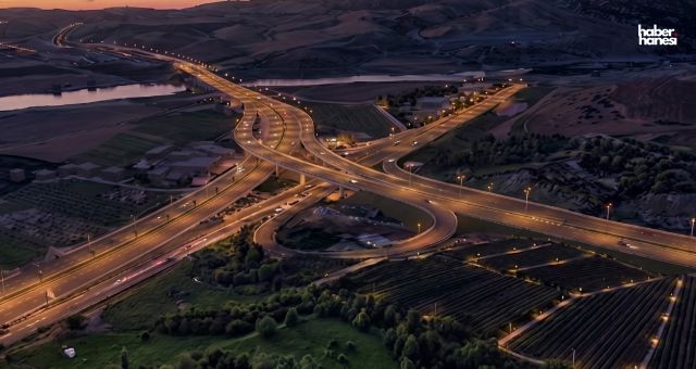Kahramanmaraş'ta ulaşımı rahatlatacak dev proje: 3 katlı kavşakta çalışmalar sürüyor