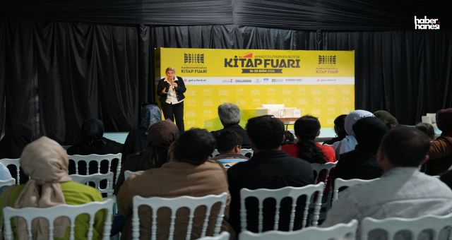 Sevda Türküsev, Kitap Fuarı’nda Önemli Mesajlar Verdi