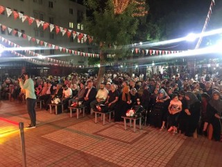 Ramazan Akşamlarında İlahi ve Ezgi Esintisi