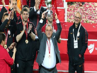 Tarih yazarı Fatih Terim...