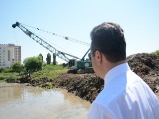 Kaynarca’nın Temizliği İçin İlk Kazma Vuruldu