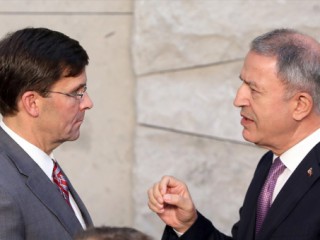 Bakan Akar ABD’li Mevkidaşı ile Telefonda Görüştü