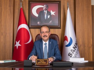 PROF. DR. DAĞLI: “15 TEMMUZ TÜRKİYE CUMHURİYETİ’NİN BAĞIMSIZLIĞINDAN ASLA ÖDÜN VERMEYECEĞİNİ TÜM DÜNYAYA BİR KEZ DAHA GÖSTERDİĞİ TARİHTİR”