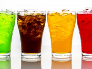 Tansiyon Hastalarına Uyarı ! Kolalı İçeceklere Dikkat !