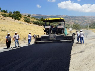 Dereli Yolunda Asfalt döküldü