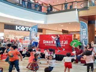 Piazza’da “dolu dolu” çocuk etkinlikleri