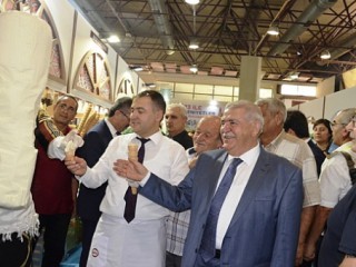 AKDO, İZMİR’E DAMGASINI VURDU