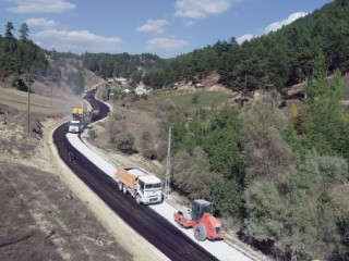 BÜYÜKÇAMURLU GURUP YOLU ASFALTLANIYOR