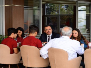 Başkan Güngör Öğrencilerle Bir Arada