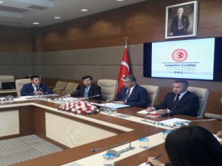 İÇİŞLERİ KOMİSYONU BAŞKANI GÜVENÇ'İN VİETNAM KOMÜNİST PARTİSİ HEYETİ KABULÜ…