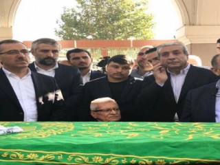 Nuri Pakdil Son Yolculuğuna Uğurlandı