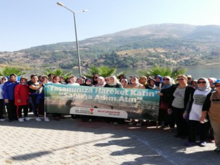 Şehrin Doğal Güzellikleri Arasında Yürüdüler