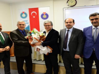 İSKUR Yönetim Kurulu Başkanı Abdulkadir Kurtul, İş Yaşamındaki Tecrübelerini KSÜ Öğrencileri İle Paylaştı