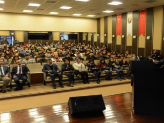 Üniversitemizde Yurt Dışı Lisansüstü Öğrenim Bursluluk Programı Tanıtımı Gerçekleştirildi
