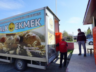 Büyükşehir’den Ücretsiz Ekmek