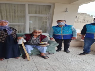 Onikişubat Belediyesi’nden Durdu Amca’ya Doğum Günü Sürprizi