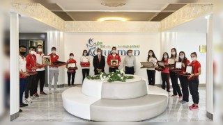 Adıyaman'lı Milli Sporculardan Başkana Ziyaret