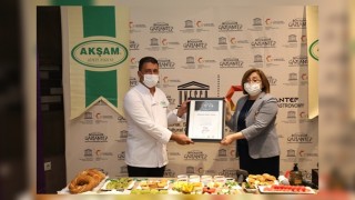 Akşam Simit Fıstık Gibi Oldu