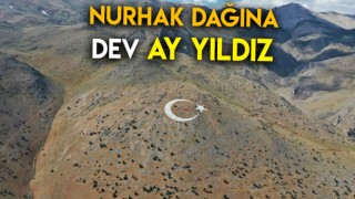 Nurhak Dağına Dev Ay Yıldız