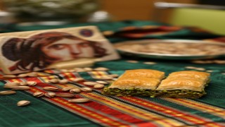 Ayasofyanın İlk Cuma Namazında Antep Baklavası İkram Edilecek