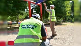 Dulkadiroğlunda Park Ve Bahçelerin Onarım Mesaisi Başladı